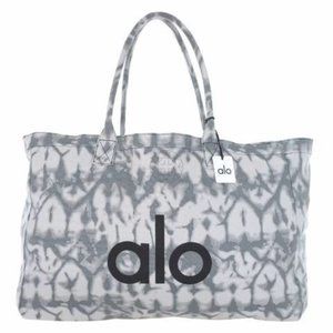 NWT Alo yoga tote bag- Grey Tiedye
